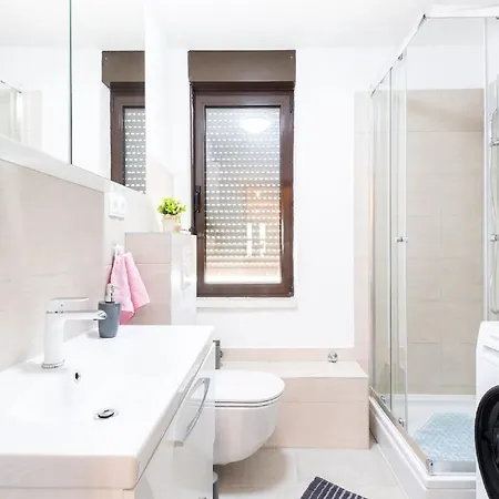 Bella Dalia - Two Bedroom With Balcony And Sea View * Mravince