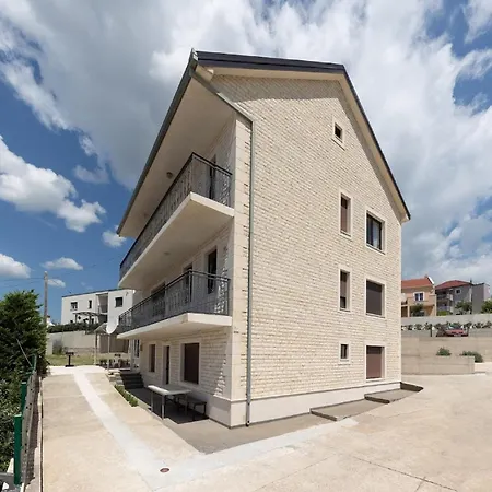Bella Dalia - Two Bedroom With Balcony And Sea View * Mravince